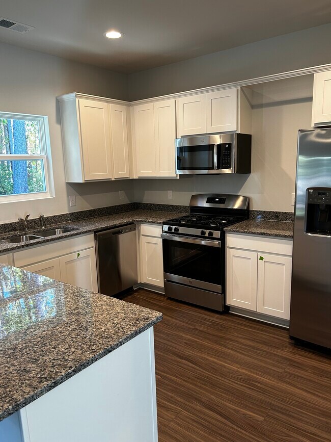 Kitchen - 103 Chestnut St