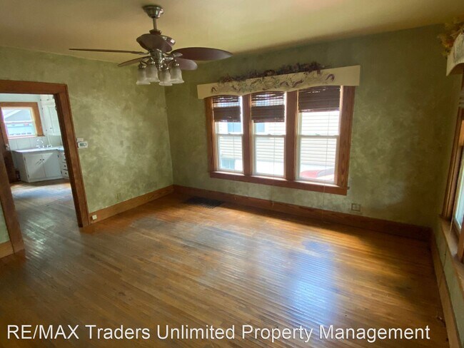 Building Photo - 3 br, 1 bath House - 2314 N Central Ave