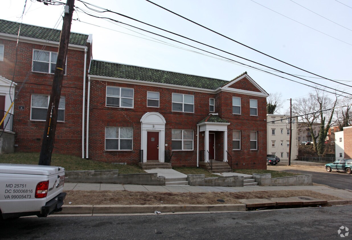 Primary Photo - 1701-1703 V St SE