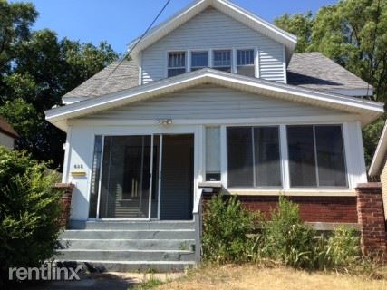 Building Photo - 635 Stolpe St SW