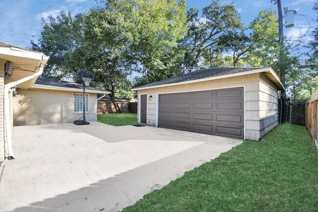 Foto del edificio - 4525 Waycross Dr