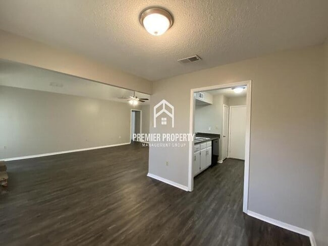 Building Photo - 4474 Bonnie Brae Dr