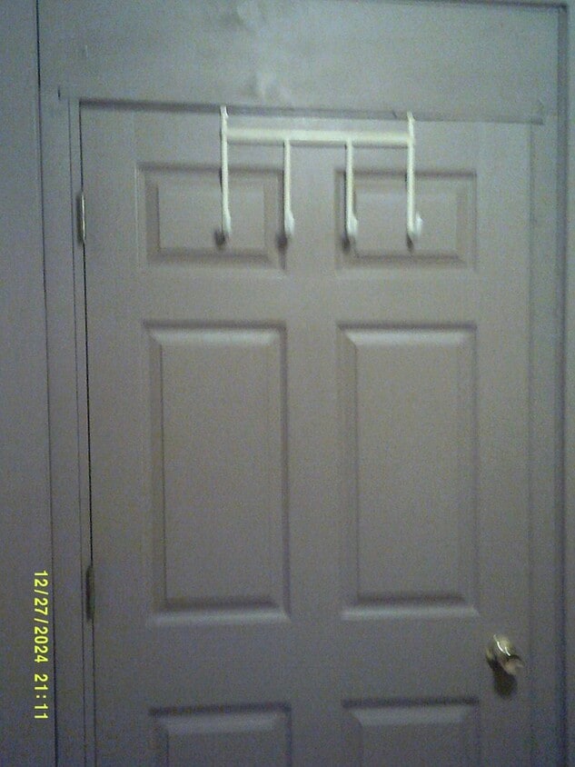Primary Photo - 1433 E Main St