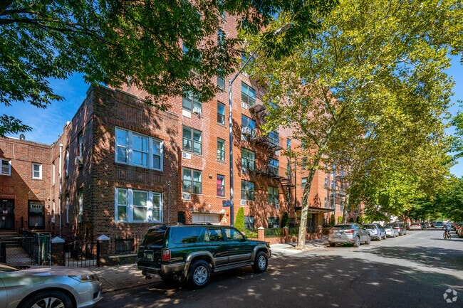 Building Photo - 346 E 29th St