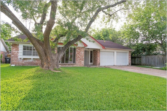 Building Photo - 1115 Bournewood Dr
