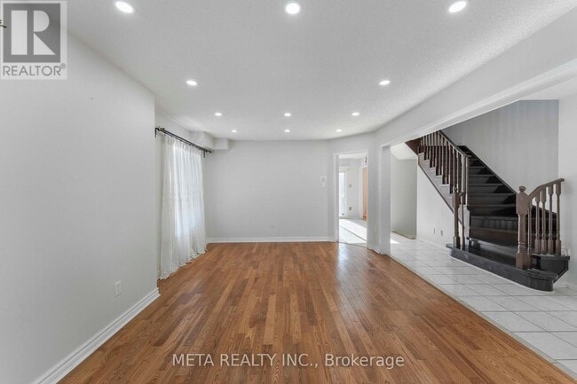 Photo du bâtiment - 1 Cameron Glen Blvd