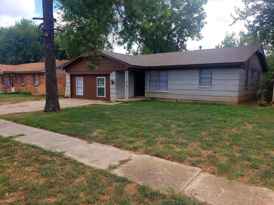 1408 Mcdonald Dr, Midwest City, OK 73130 House Rental in Midwest City, OK