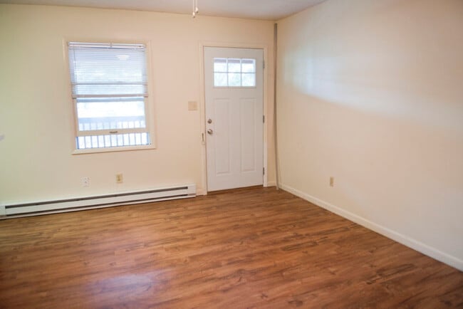 Foto del edificio - Laurel Place Apartments