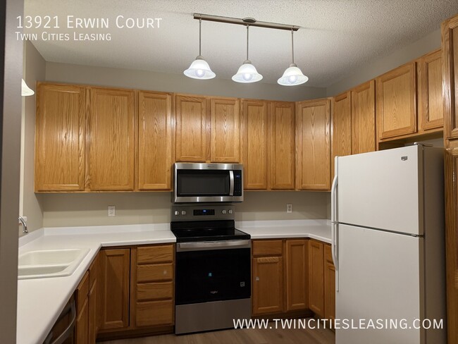 Building Photo - 13921 Erwin Ct