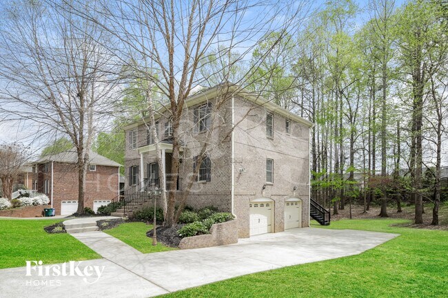 Foto del edificio - 7092 Orchard Path Dr