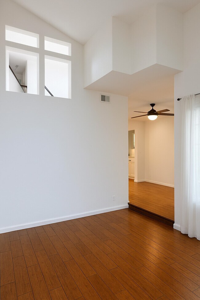 Sala de estar/familiar - 23057 Park Dulce