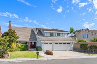 Building Photo - 8591 Naples Dr