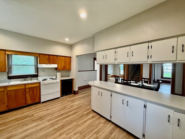 Foto del edificio - 602 1st St NW