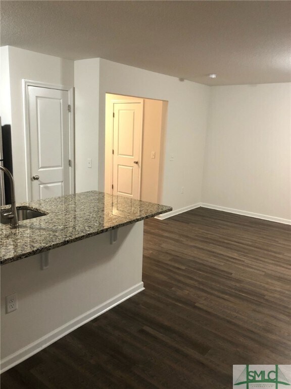 Building Photo - 138 Barfield Way