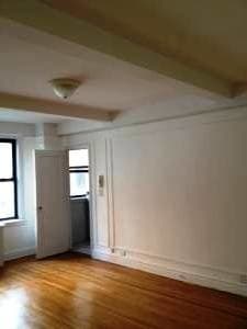 Building Photo - 450 W 34th St