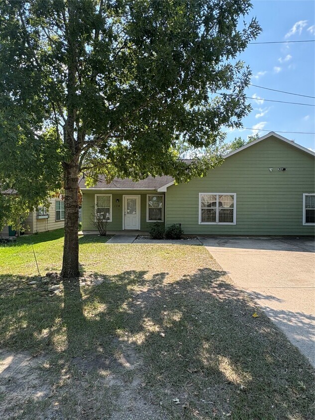 Foto principal - 104 Lindley Dr