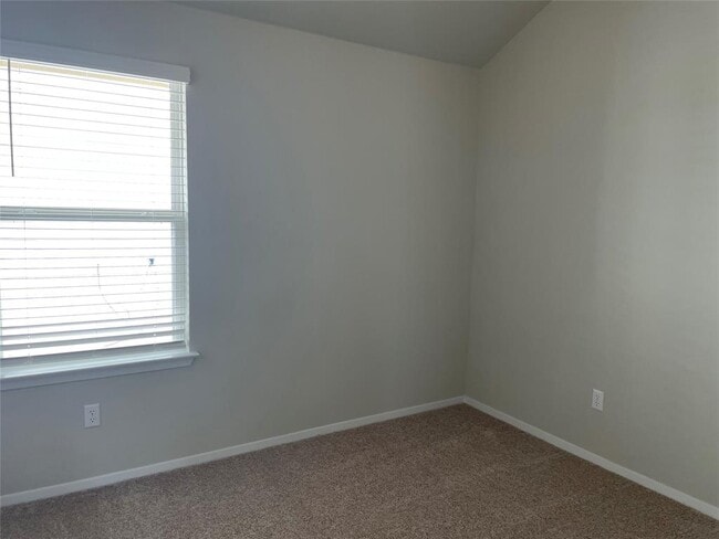 Building Photo - 203 Living Reef Dr