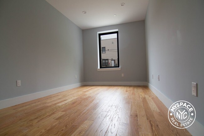 Building Photo - 971 Lafayette Ave