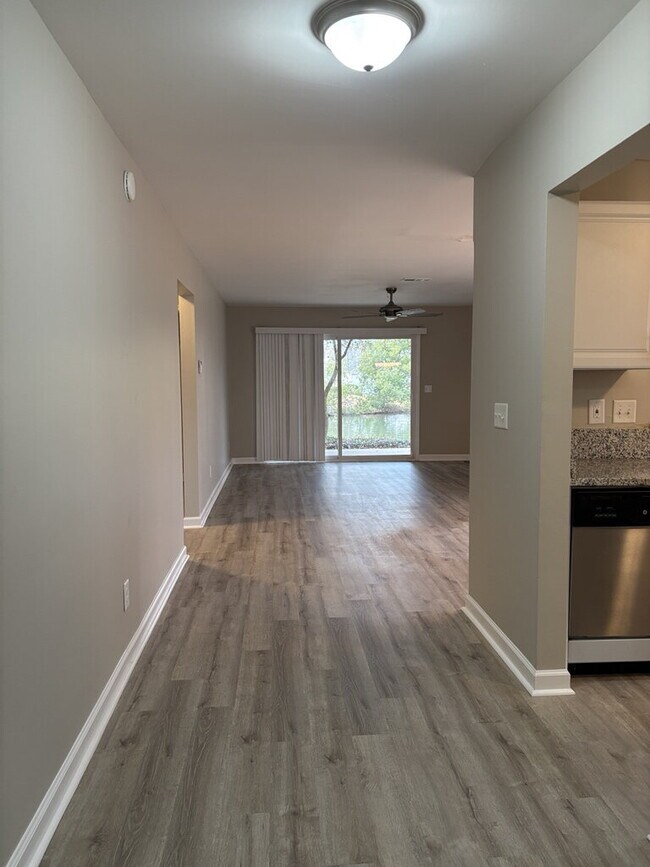 Building Photo - 8483 Yadkin Cir