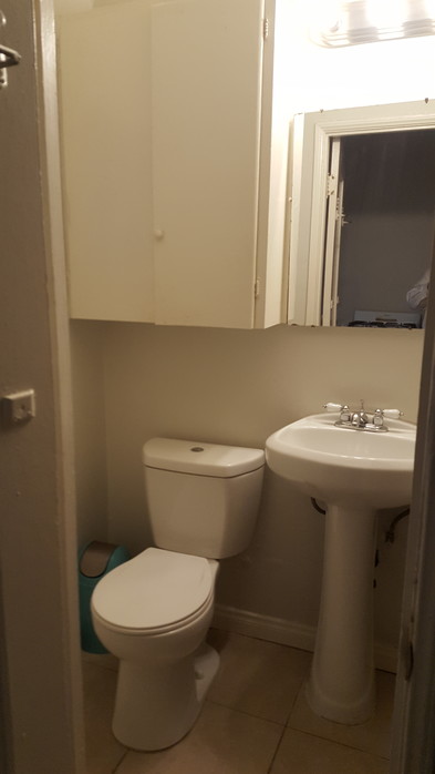Bathroom - 650 S Cochran Ave