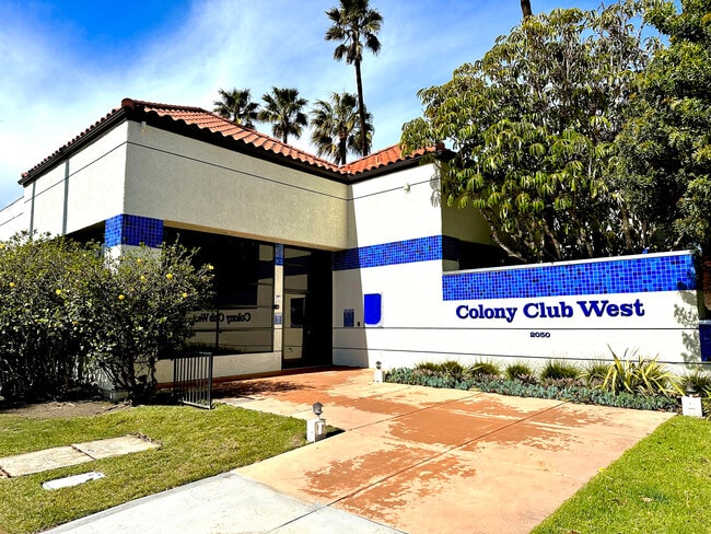 Building Photo - 2025 Majorca Dr