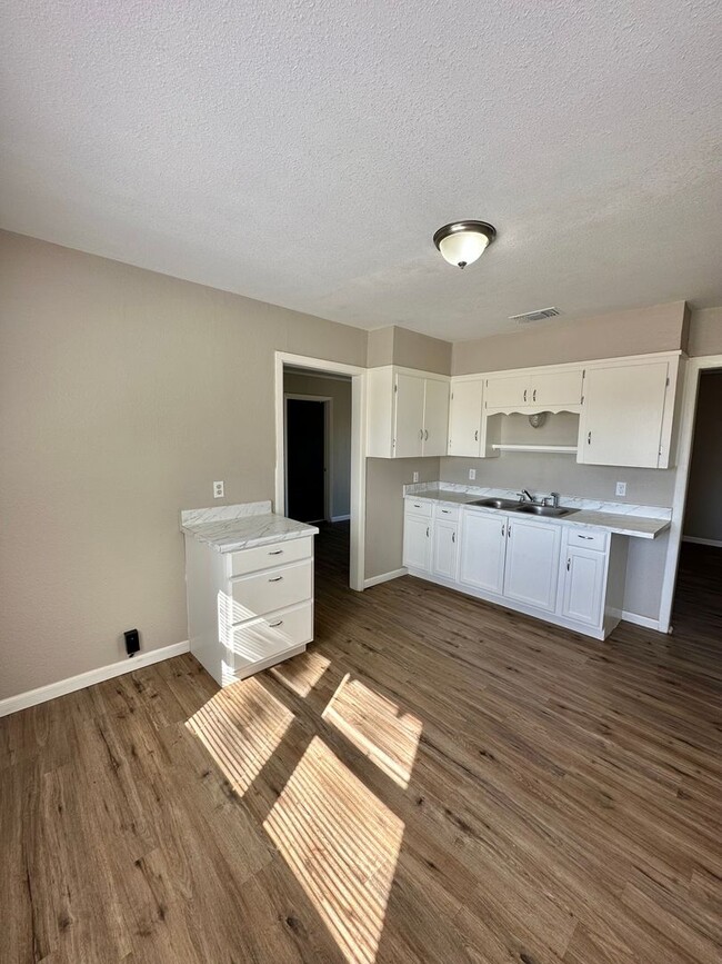 Foto del edificio - Coming Soon - 3 Bedroom Home Near Bradford...