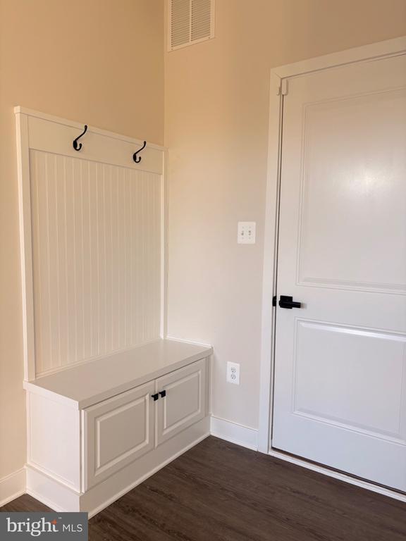 Foto del edificio - 736 Watts St