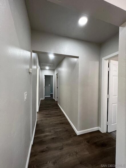Building Photo - 554 Glover Ave
