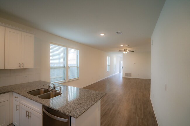 Foto del edificio - 16126 Elbridge Ct