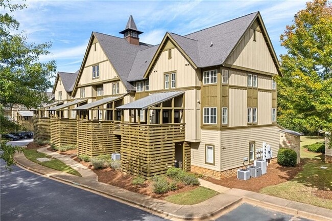 Cute 2BR unit at Creekside - Cute 2BR unit at Creekside Apartment