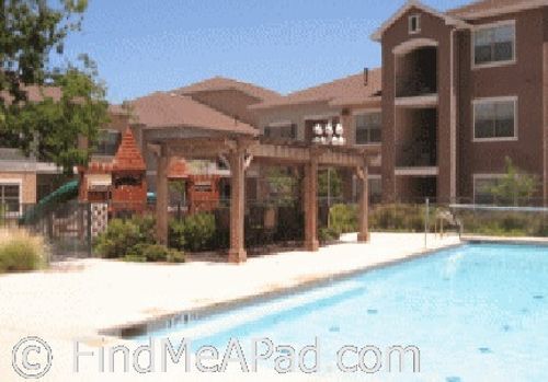 Building Photo - 120 River Bend Dr