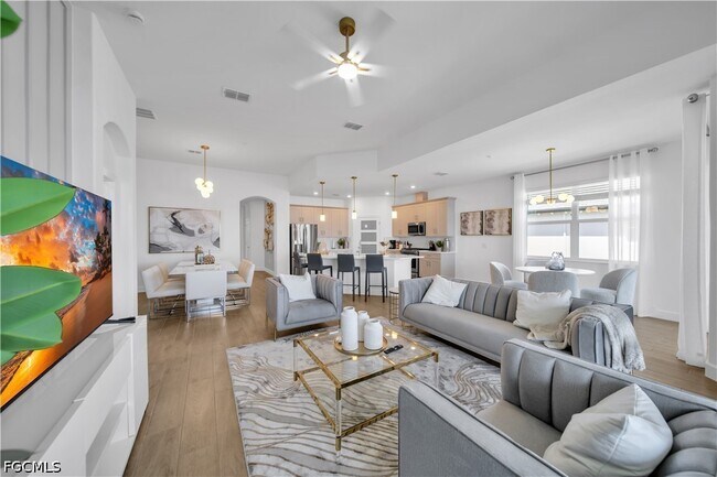 Building Photo - 16578 Ridgeview Cir