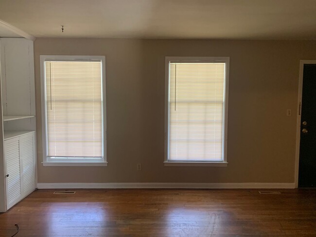 Building Photo - Beautiful 3Bedroom/2Bath Home near VSU!!!