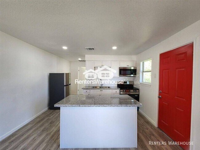 Foto del edificio - 2706 Berry St