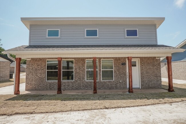2 Bed 2 Bath Cottage! - 2 Bed 2 Bath Cottage! House
