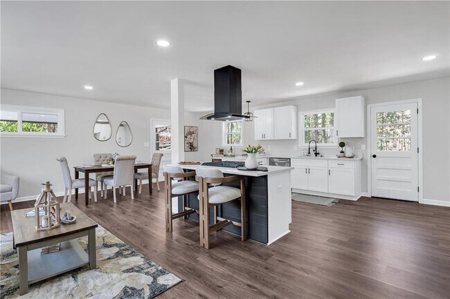 Building Photo - 1785 Hammond Woods Cir SW