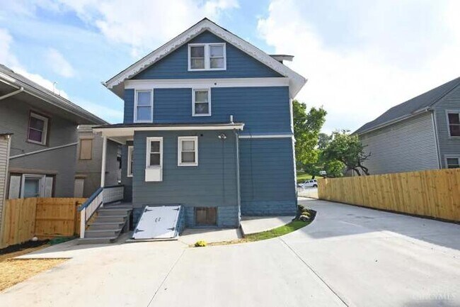 Foto del edificio - 278 Mcgregor Ave