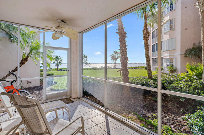 Foto del edificio - 5750 NE Island Cove Way