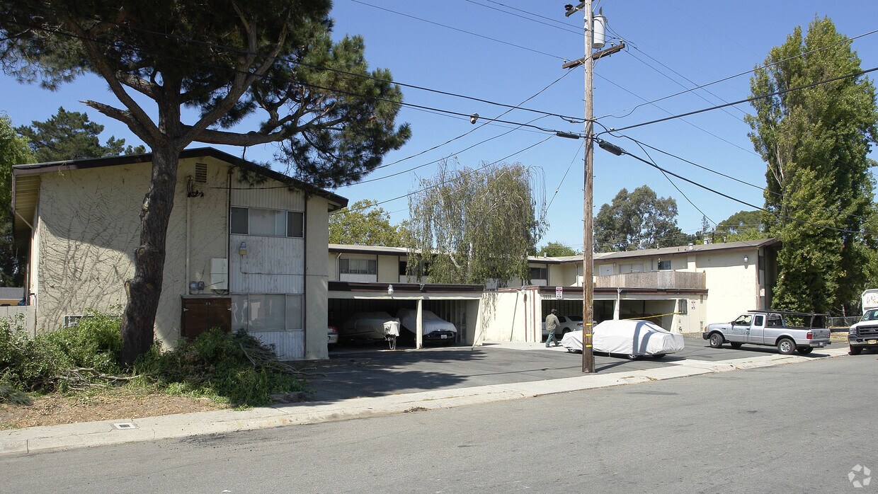 Primary Photo - 3838 Milton Dr