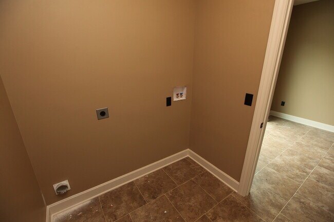 Foto del edificio - 3 Bedroom, 2 Bathroom Townhouse in Savannah School District