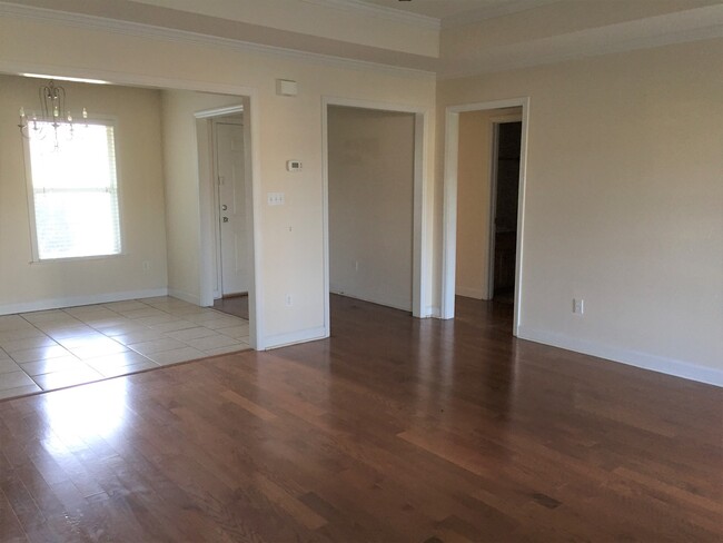 Foto del edificio - Stylish and Spacious 3BR/2BA Rental Home w...