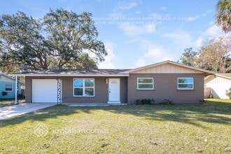 Building Photo - 5348 Colewood Pl