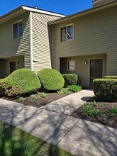 Building Photo - 33 4th Ave