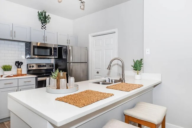 Cocina A1Q.jpg - Reagan at Bear Creek