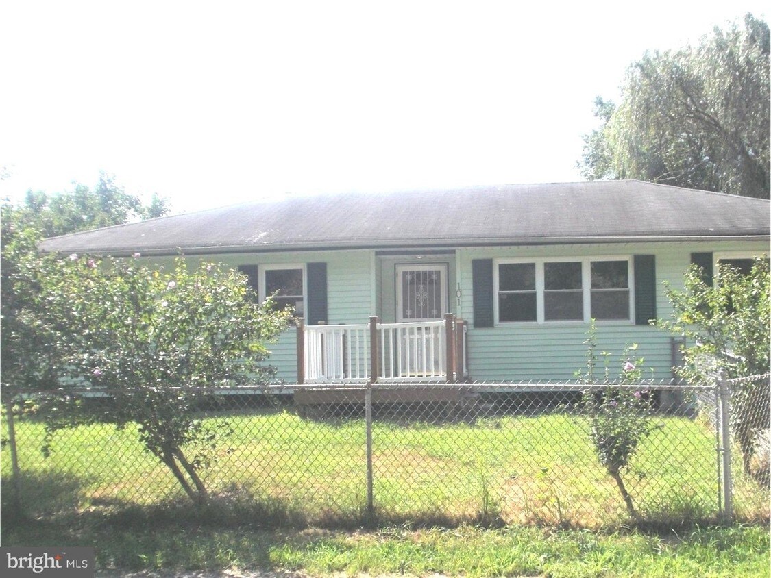 Primary Photo - 101 Drexel St
