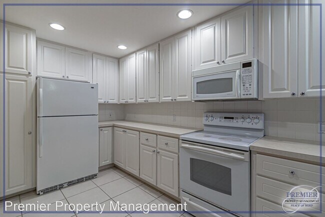 Foto del edificio - 3 br, 3 bath House - 28576 Alessandria Circle