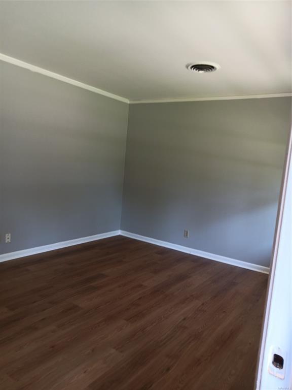 Foto del edificio - 3215 Fairfax Rd