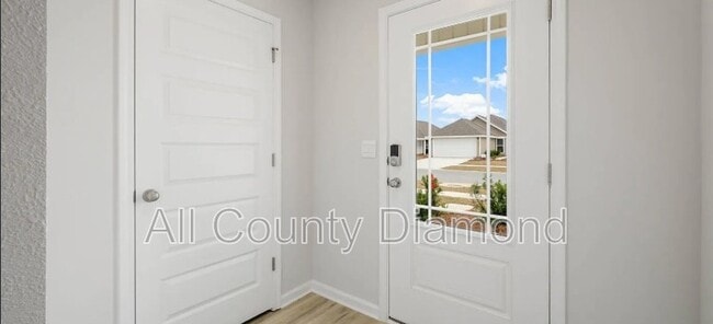 Building Photo - 6615 Kettles St