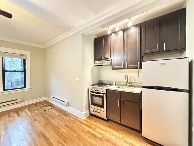 Foto del edificio - 4707 N Hermitage Ave