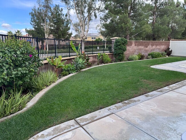 Foto del edificio - Large Newer Home - 4 Bedroom / 3 1/2 Bath